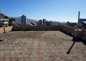 Terrazzo - Trilocale via Giovanni Pascoli, 5, Genova (zona Sampierdarena) - foto 15