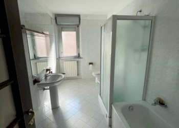 Bagno - Appartamento via Trinità da Lungi, 27, Castellazzo Bormida - foto 5