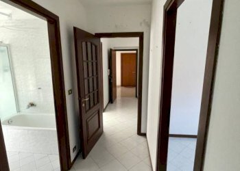 Corridoio - Appartamento via Trinità da Lungi, 27, Castellazzo Bormida - foto 6