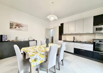 Foto 1 - Quadrilocale Via Portella Della Ginestra
 
20, 20, Balestrate - foto 1