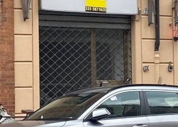 Posto macchina - Negozio via Francesco Zanardi, 12, Bologna (zona Saffi) - foto 2