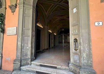 Interno palazzo - Ufficio via Luigi Zamboni, 9, Bologna (zona Centro Storico) - foto 15