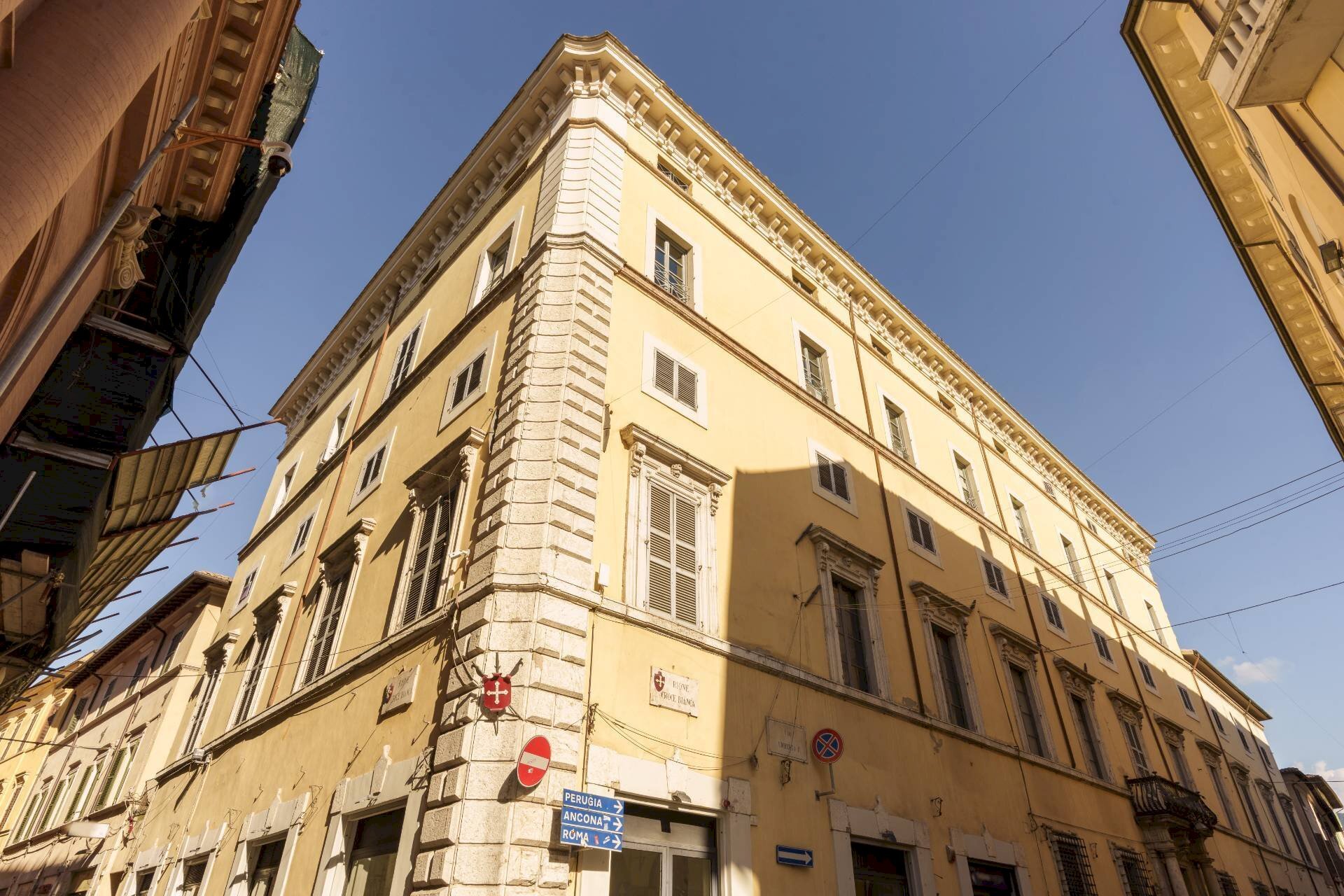 Foto 2 - Ufficio Via Umberto I
 
7, Foligno - foto 2