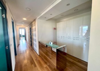 ufficio panoramico in vendita genova centro via xi - Ufficio via XII Ottobre, 2-163, Genova - foto 14