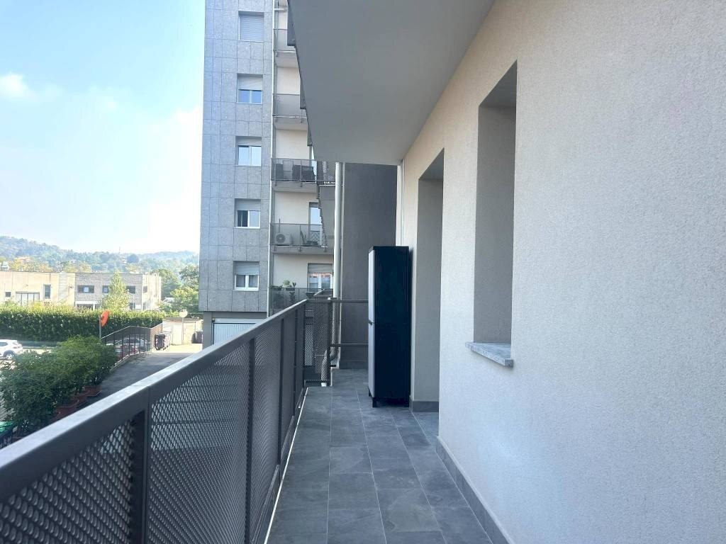Terrazzo - Two-room apartment viale Valganna, 108, Varese - photo 2