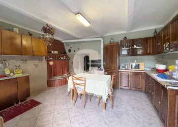 Cucina - Casa indipendente strada Nosa, 39, Castagneto Po - foto 8