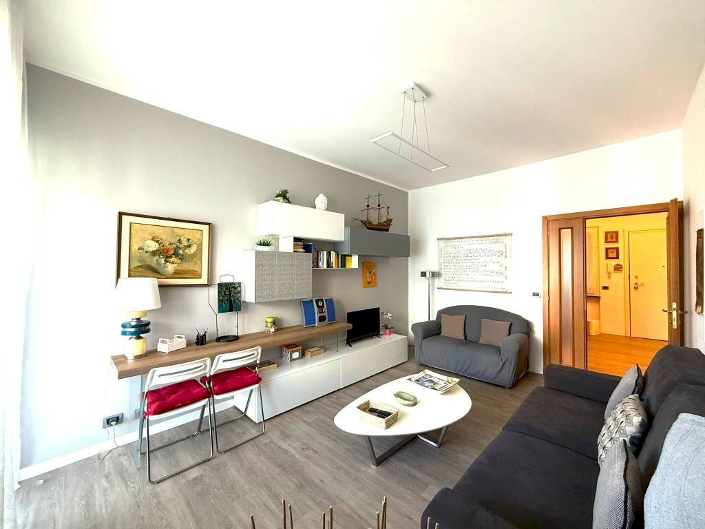 Salone - Quadrilocale via San Martino, 2A, Genova (zona Borgoratti) - foto 3