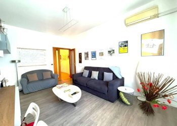 Salone - Quadrilocale via San Martino, 2A, Genova (zona Borgoratti) - foto 4