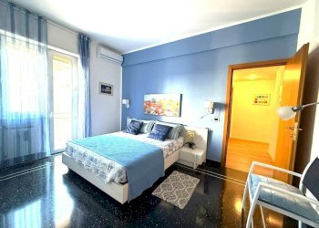 Camera da letto - Quadrilocale via San Martino, 2A, Genova (zona Borgoratti) - foto 12