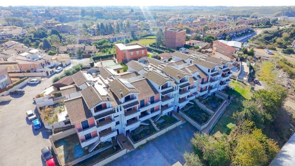 Vista - Trilocale via Anna Lorenzetto, Roma - foto 1