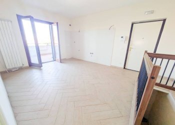 Salone - Trilocale via Anna Lorenzetto, Roma - foto 3