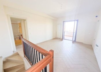 Salone - Trilocale via Anna Lorenzetto, Roma - foto 6