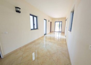 Corridoio - Trilocale via Anna Lorenzetto, Roma - foto 23