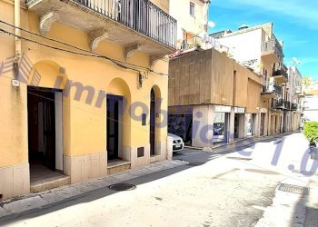 Zona - Shop via Tenente Vito Manno, 35, Alcamo - photo 1