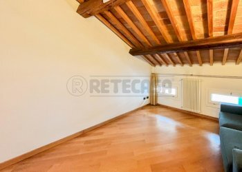 camera da letto - Trilocale Contrà Santa Barbara, Vicenza - foto 10