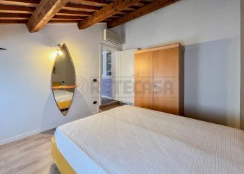 camera da letto - Trilocale Contrà Santa Barbara, Vicenza - foto 18