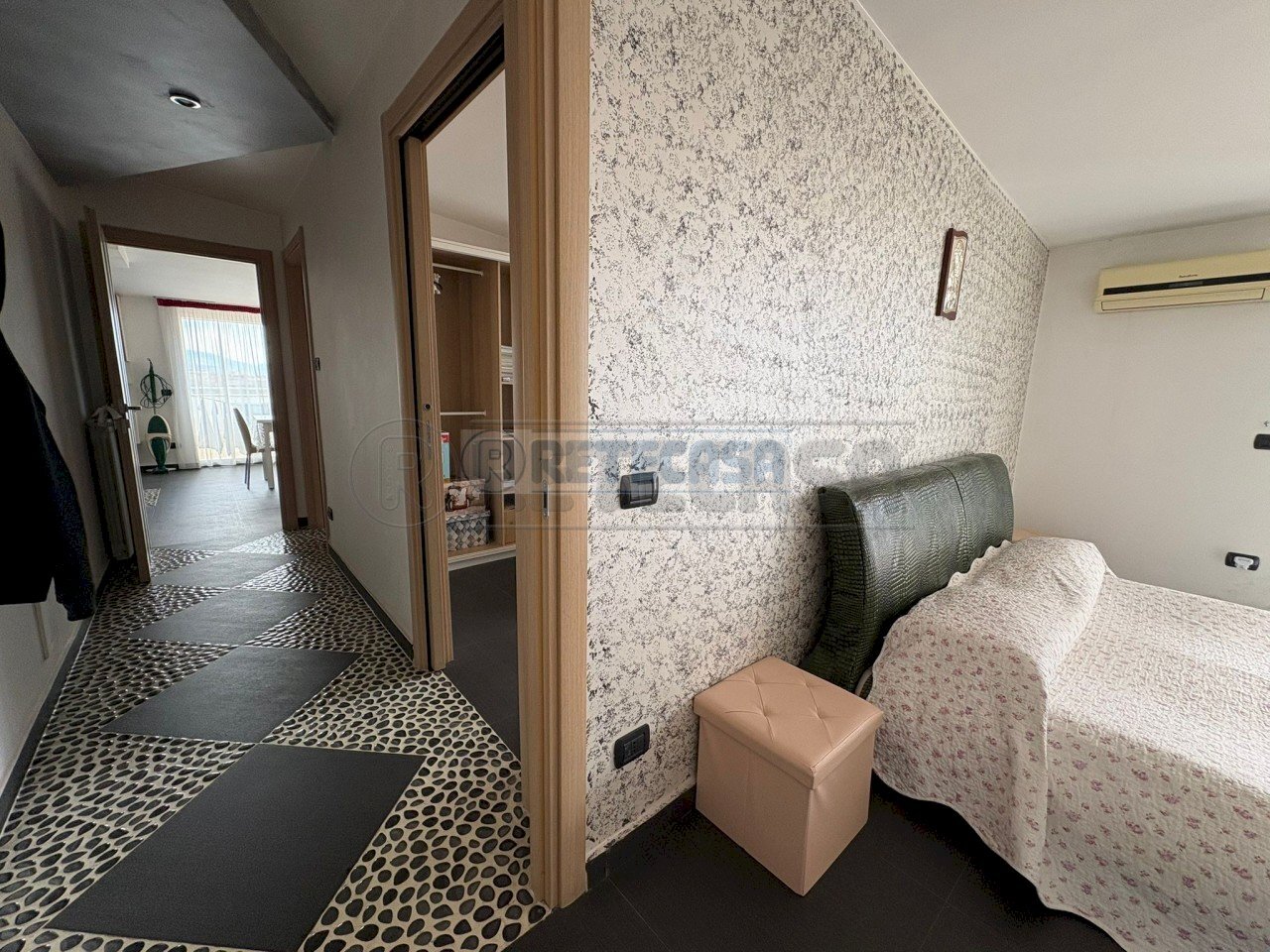 2.jpg - Attic Via Nicola Gaglione, Marcianise - photo 2