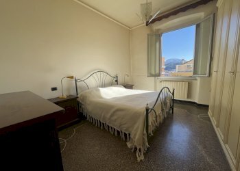 camera 1 vendita via montaldo marassi genova.JPG - Appartamento Via Leonardo Montaldo 33, Genova - foto 4