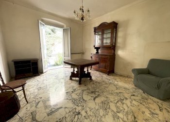 salotto  vendita via montaldo marassi genova (2).J - Appartamento Via Leonardo Montaldo 33, Genova - foto 6