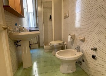 bagno 2  vendita via montaldo marassi genova (2).J - Appartamento Via Leonardo Montaldo 33, Genova - foto 7