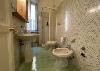 bagno 2  vendita via montaldo marassi genova.JPG - Appartamento Via Leonardo Montaldo 33, Genova - foto 19