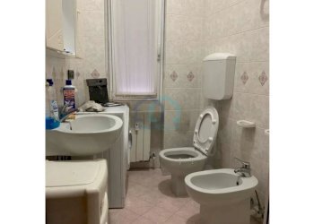 bagno - Trilocale via gino balocco 1, Savona - foto 6