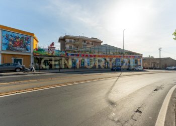 Il Regno del Giocattolo (3).jpg - Commercial Premises Via Passo Gravina 150, Catania - photo 4