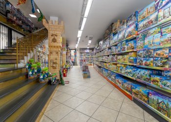 Il Regno del Giocattolo (20).jpg - Commercial Premises Via Passo Gravina 150, Catania - photo 20