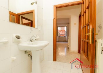 6.2 BAGNO.jpg - Appartamento VIA F. RAVASCHIO 17, Genova - foto 21