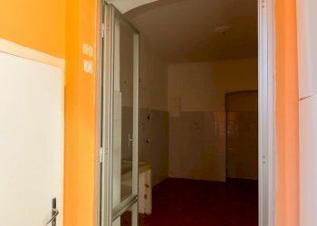 7.3 BALCONE.jpg - Appartamento VIA F. RAVASCHIO 17, Genova - foto 25