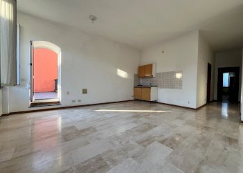 Soggiorno con cottura - Trilocale Via Vittorio Veneto, Chiavari - foto 5