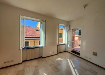 Soggiorno con cottura - Trilocale Via Vittorio Veneto, Chiavari - foto 8