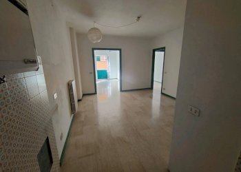 Soggiorno con cottura - Trilocale Via Vittorio Veneto, Chiavari - foto 4