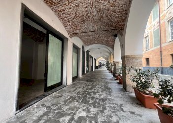 Facciata - Negozio Via Costaguta, Chiavari - foto 1