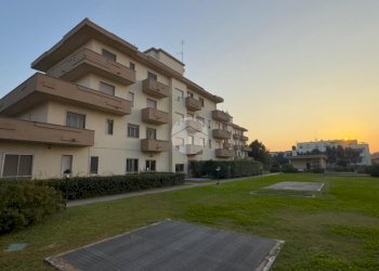 Four-room apartment Corso Genova, Vigevano - photo 1