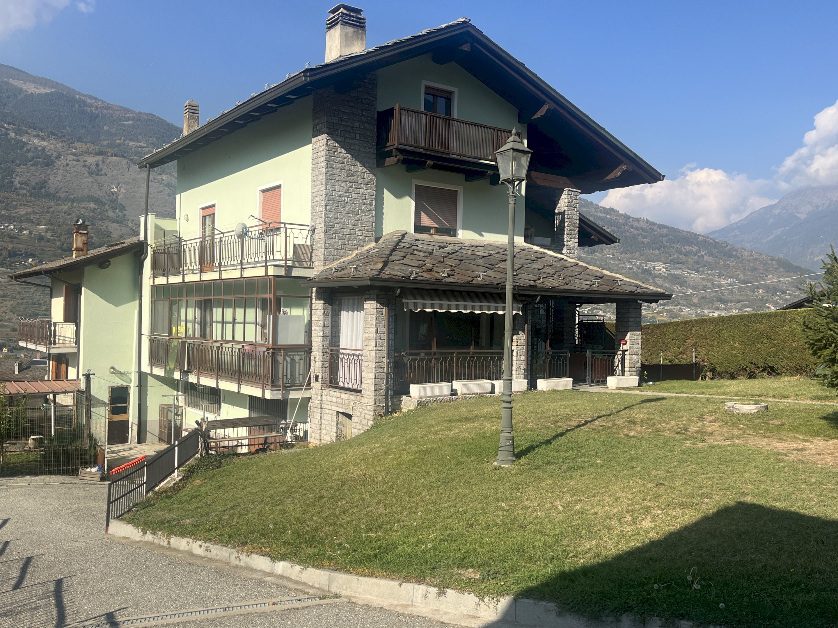 Villa Frazione Bovet, 11, Gressan - photo 1