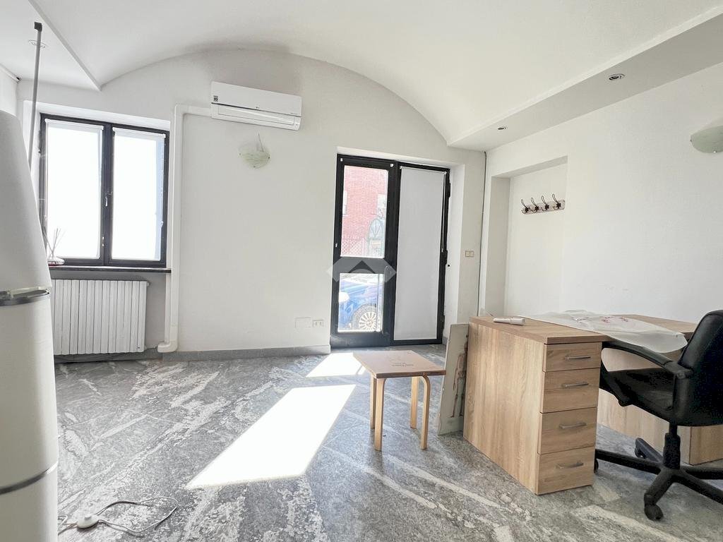 Shop Frazione Meridiana, Settime - photo 2