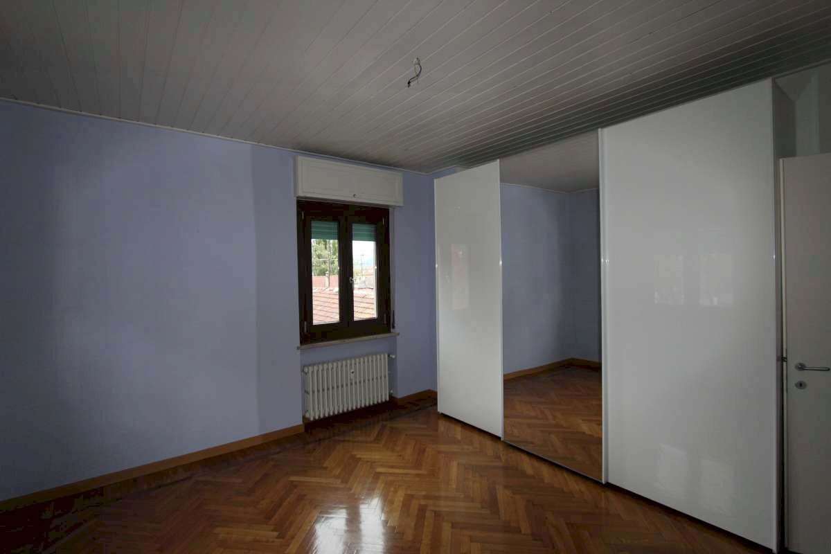 Two-room apartment via Fruttaz, Aosta - photo 2