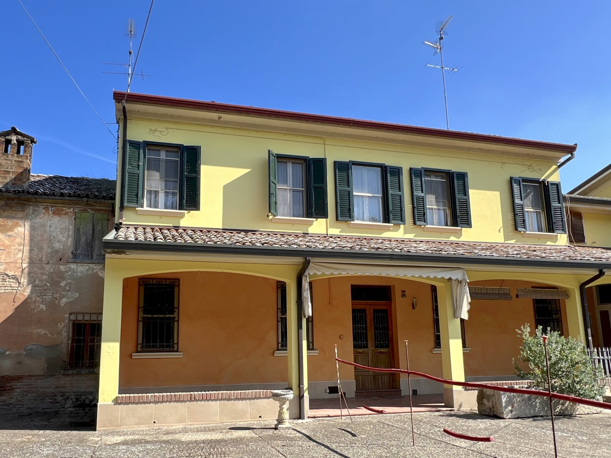 Villa Bifamiliare Via Giacomo Matteotti, 99, Argenta - foto 1