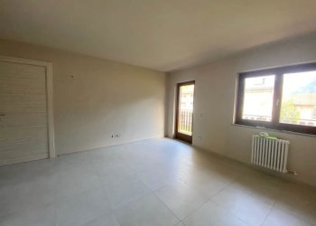 Three-room apartment Via Circonvallazione 11, Verrès - photo 2