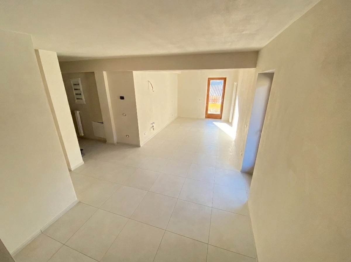 Two-room apartment Via Circonvallazione 11, Verrès - photo 1