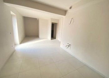 Two-room apartment Via Circonvallazione 11, Verrès - photo 1