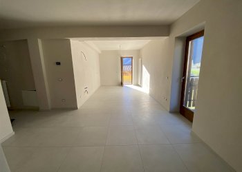 Two-room apartment Via Circonvallazione 11, Verrès - photo 2