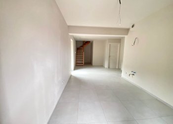 Two-room apartment Via Circonvallazione 11, Verrès - photo 5
