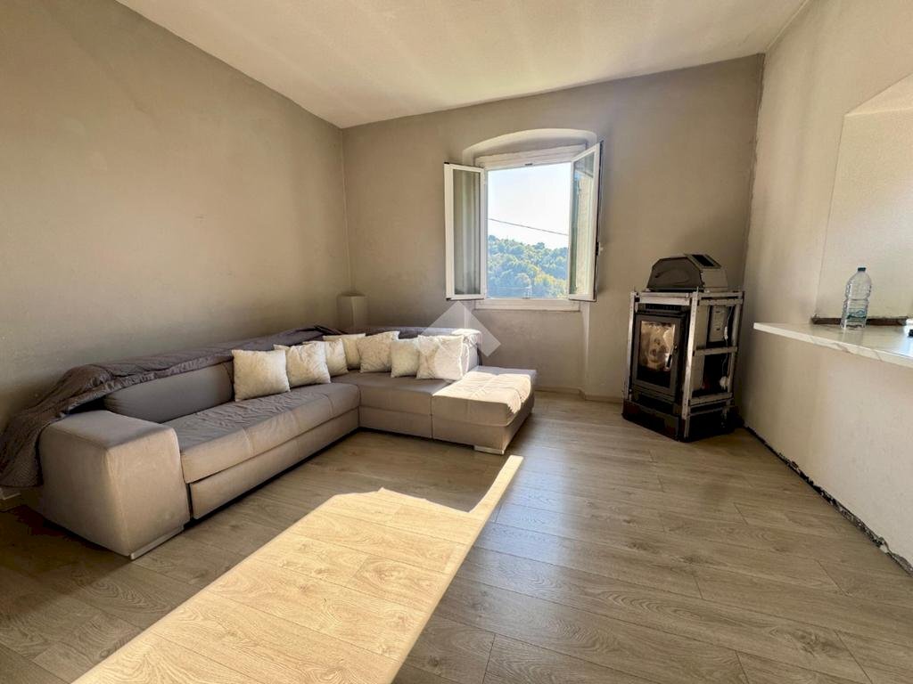 Quadrilocale Via Bruno Buozzi, Sant'Olcese - foto 1