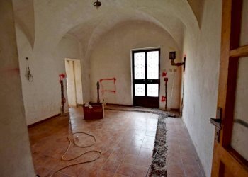 Stanza non arredata - Rustico via del Caporale, 28, Vicoforte - foto 2