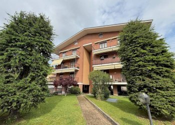 Facciata - Quadrilocale via Luigi Einaudi, 3a, Carmagnola - foto 1