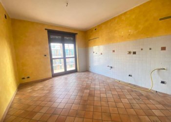 Cucina - Quadrilocale via Luigi Einaudi, 3a, Carmagnola - foto 8