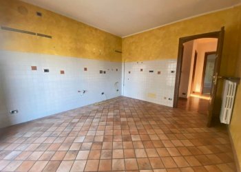Cucina - Quadrilocale via Luigi Einaudi, 3a, Carmagnola - foto 10