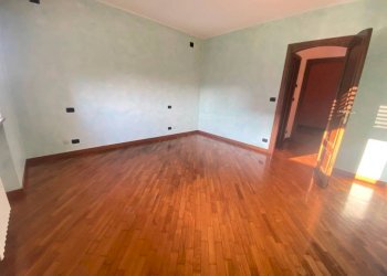 Camera da letto - Quadrilocale via Luigi Einaudi, 3a, Carmagnola - foto 15